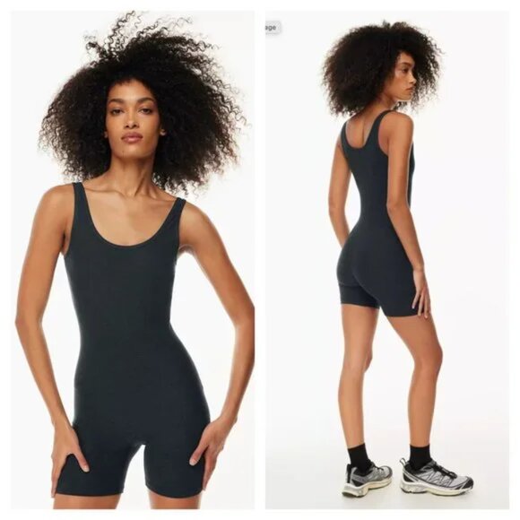 Aritzia TNA TnAction TnaLIFE Shake-It 5" Romper Size Small - Picture 2 of 5